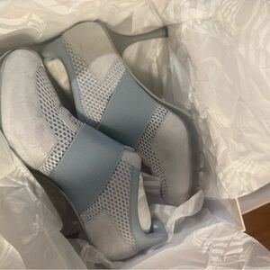 Sneex - The Icon - Ice Blue